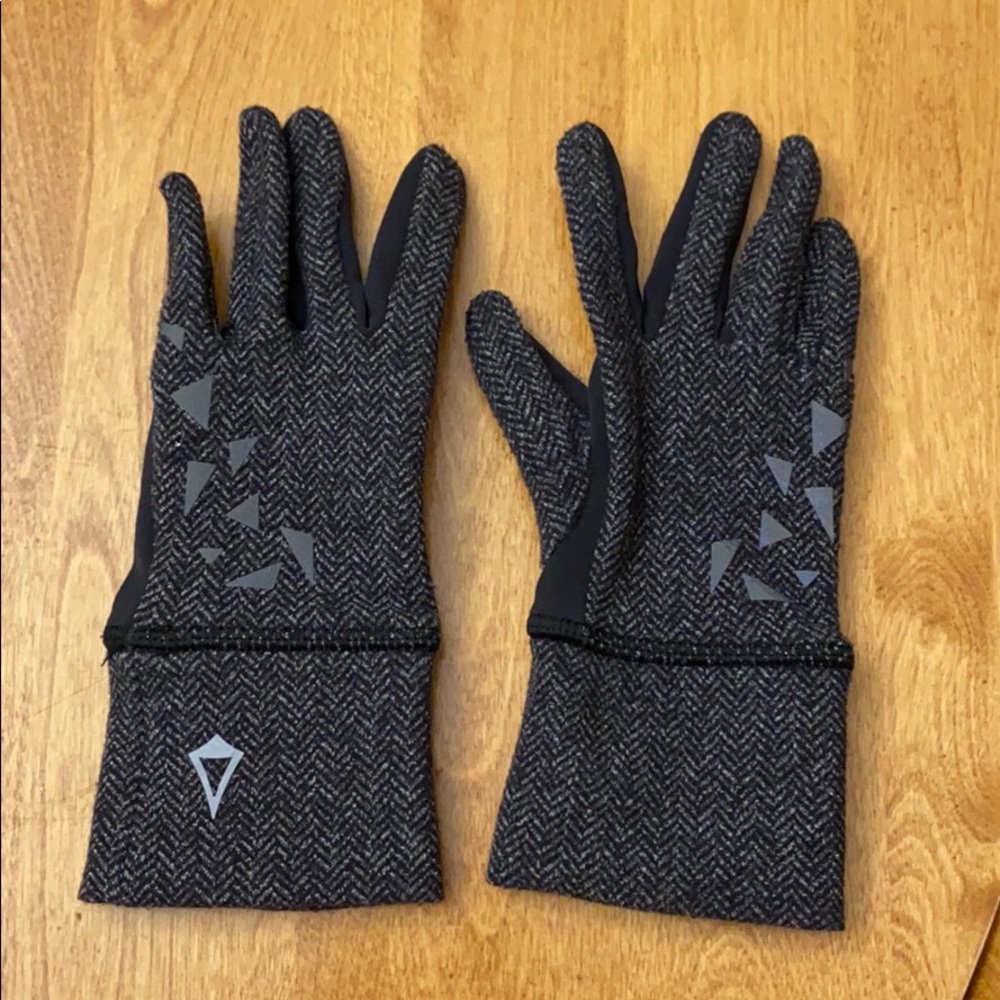 ivivva gloves